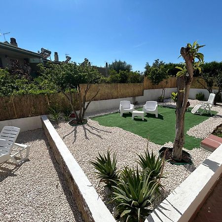 Bed And Breakfast Villa Teis Quartu Sant'Elena Bagian luar foto