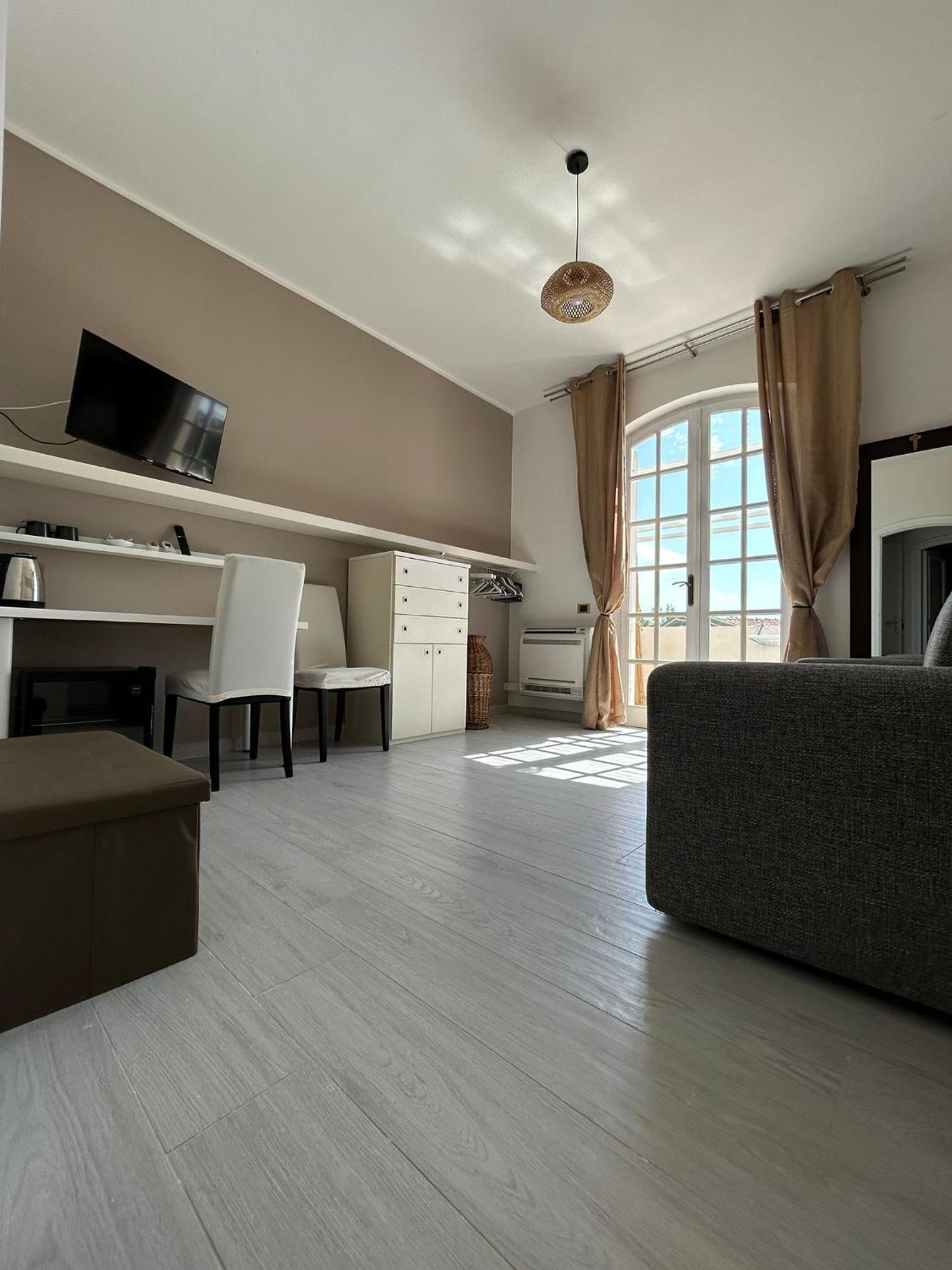 Bed And Breakfast Villa Teis Quartu Sant'Elena Bagian luar foto
