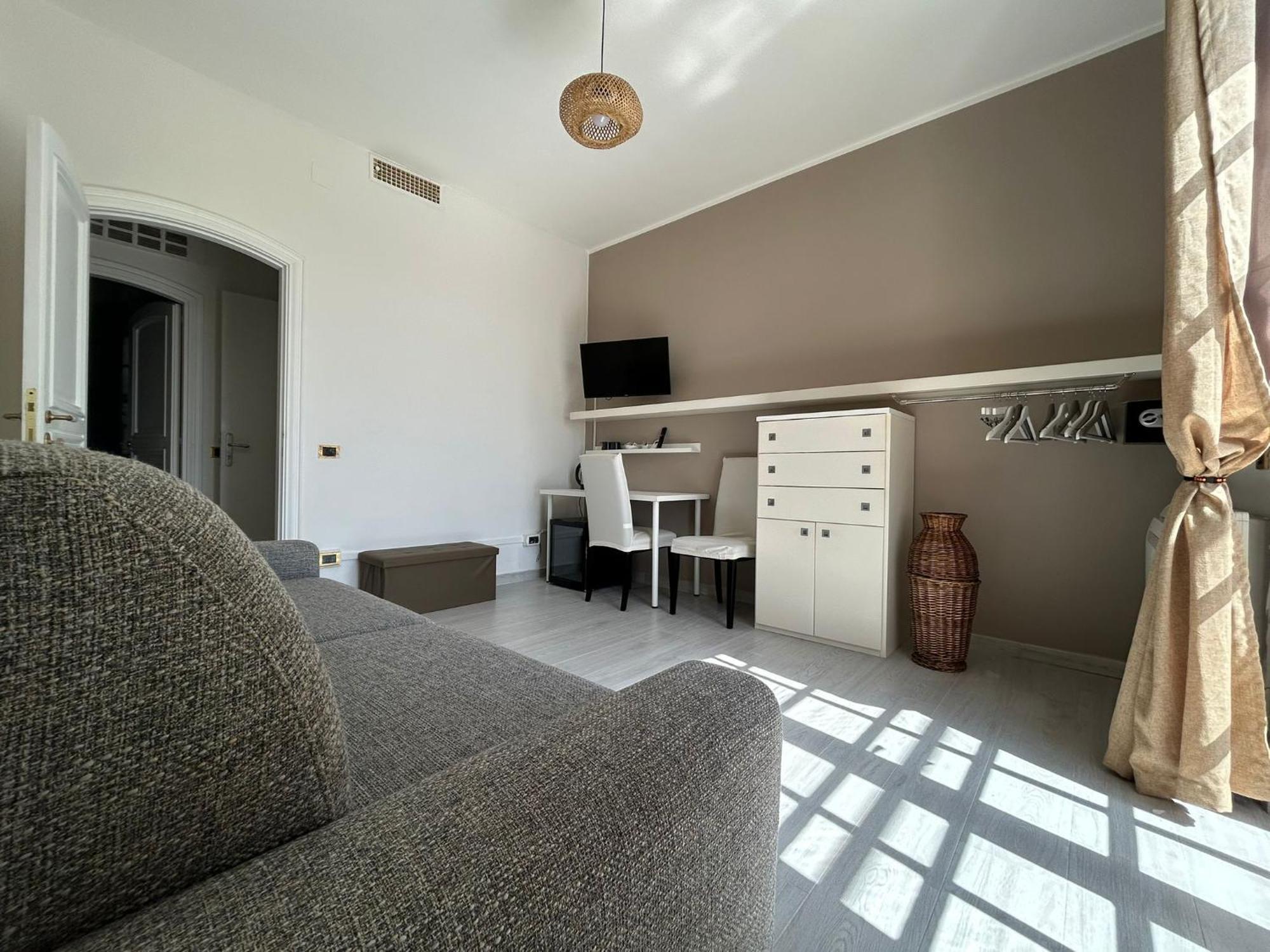 Bed And Breakfast Villa Teis Quartu Sant'Elena Bagian luar foto