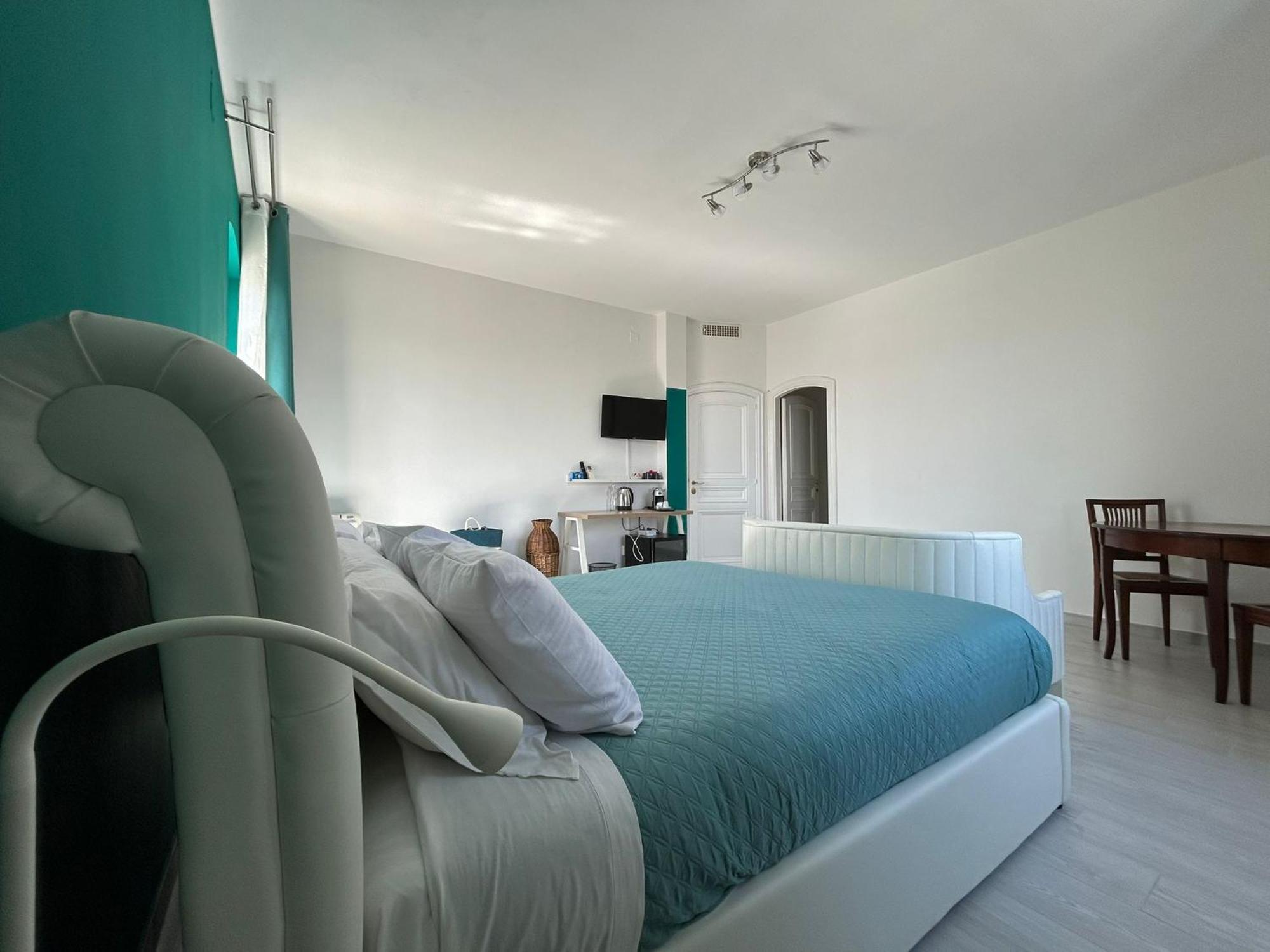 Bed And Breakfast Villa Teis Quartu Sant'Elena Bagian luar foto